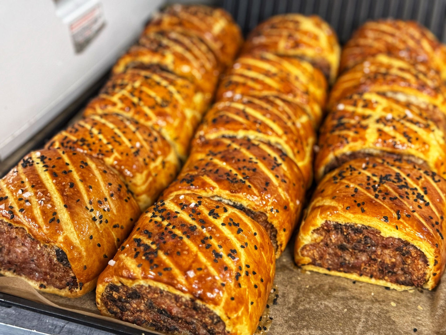 Albion Farm Chunky Pork & Black Pudding Sausage Roll